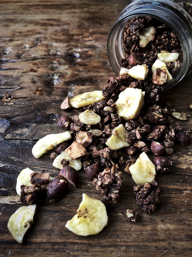 Suklaagranola – rapea muromysli saa makua banaanista